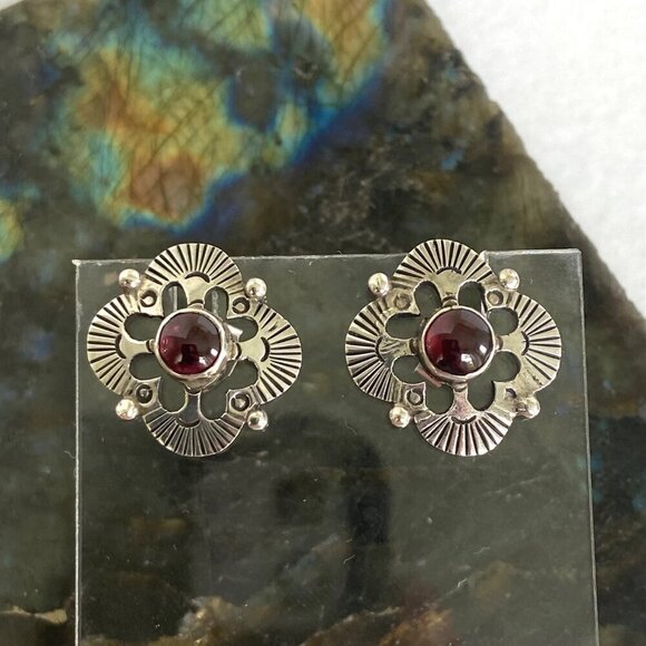 Sterling Silver 925 Garnet Cabochon Southwest Style Stamped Stud Earrings - Picture 5 of 16